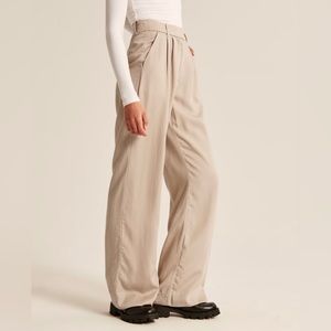 Abercrombie & Fitch Tailored Pleated Wide Leg Pants in Beige, M, Vtg Y2K